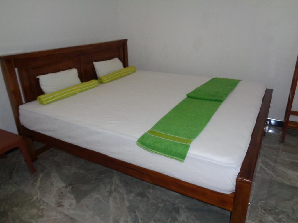 Jayaru Guest House Polonnaruwa Buitenkant foto