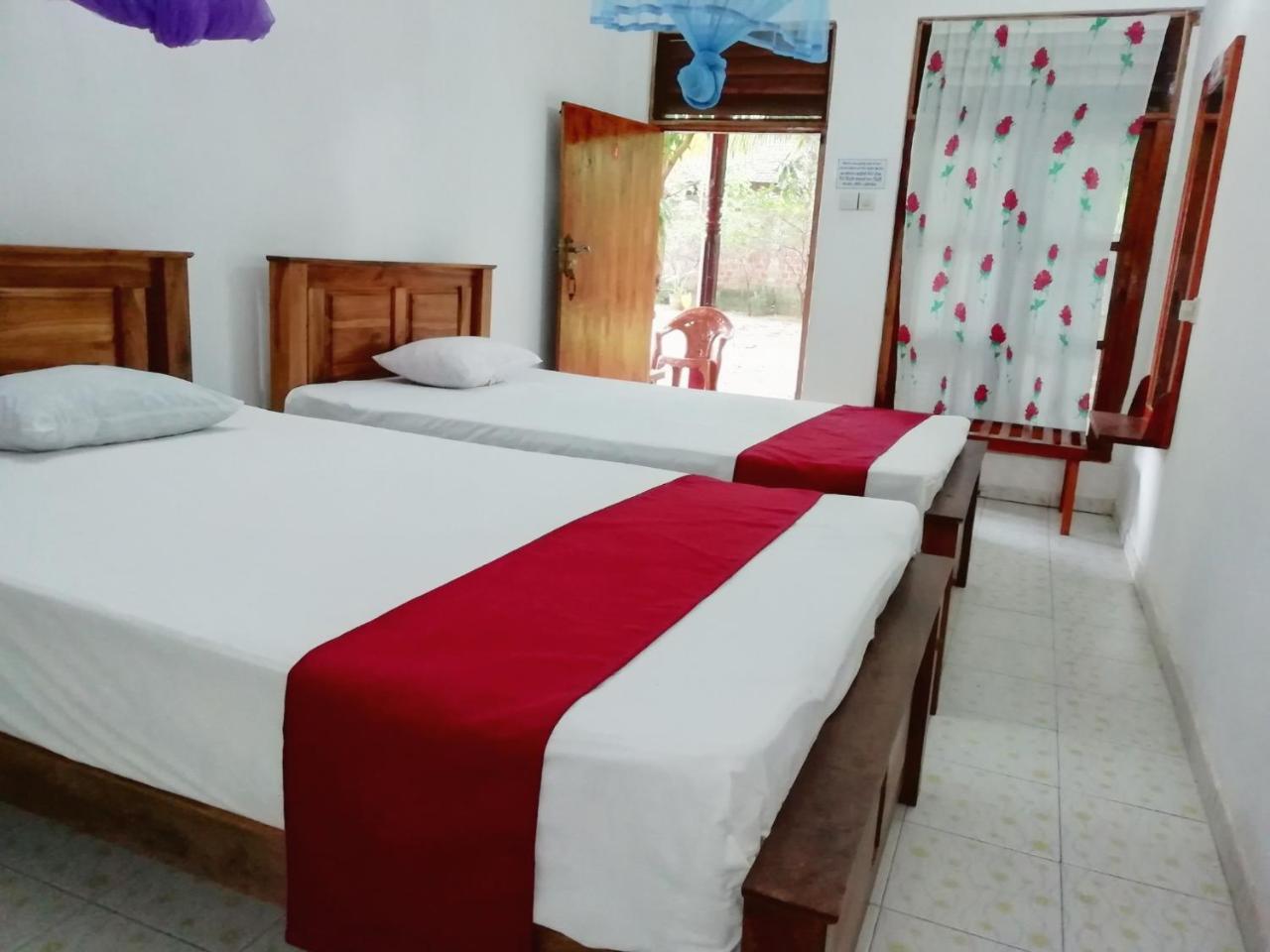 Jayaru Guest House Polonnaruwa Buitenkant foto